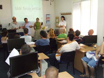 presentation (9)